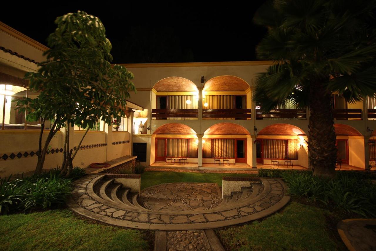 Imperio De Angeles Hotel El Penon Exterior photo